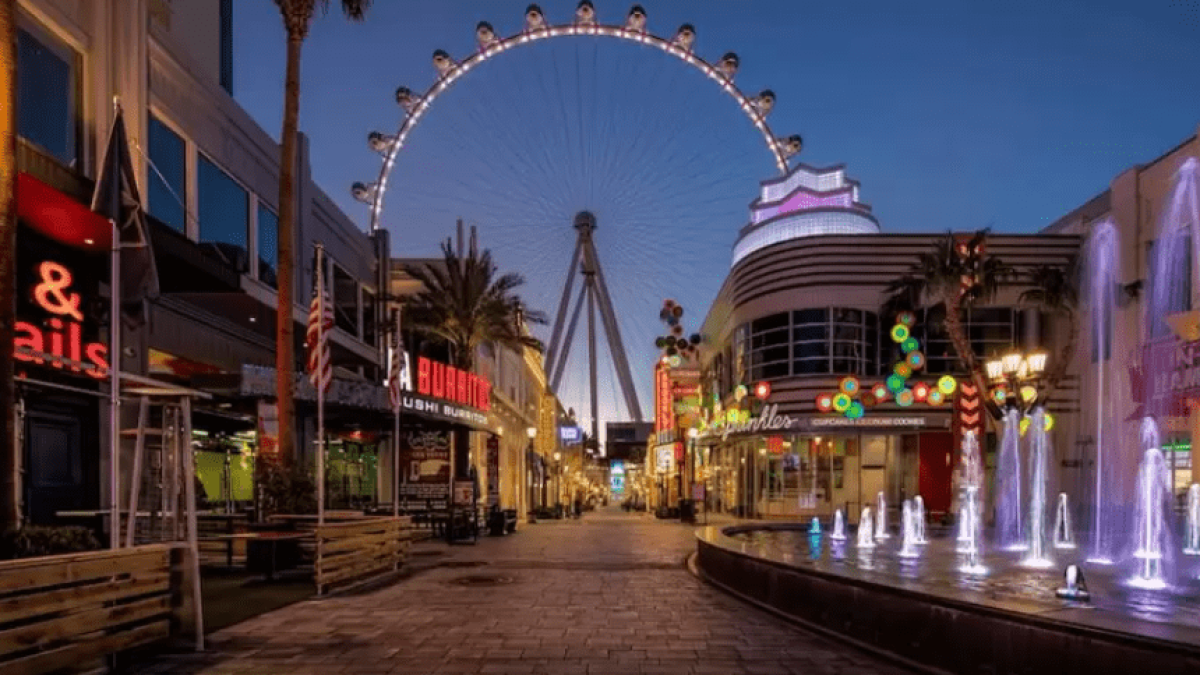 1. LINQ Promenade. Credit: connectcre